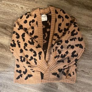 Abercrombie leopard print cardigan